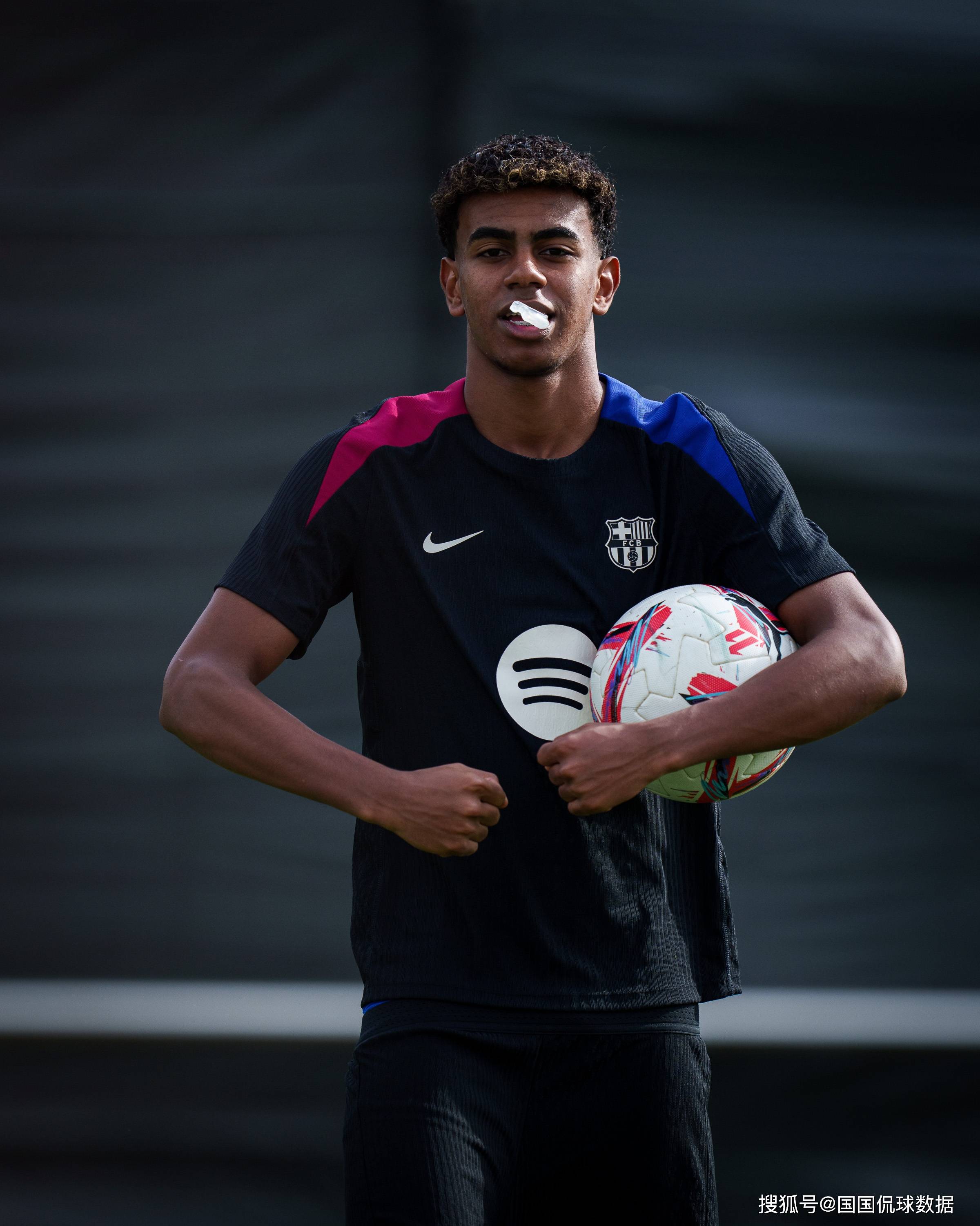 九游-冲刺阶段西甲焦点战；上海久事更衣室发声；信心回归；细节决定成败(台湾海峡最窄处多少公里)