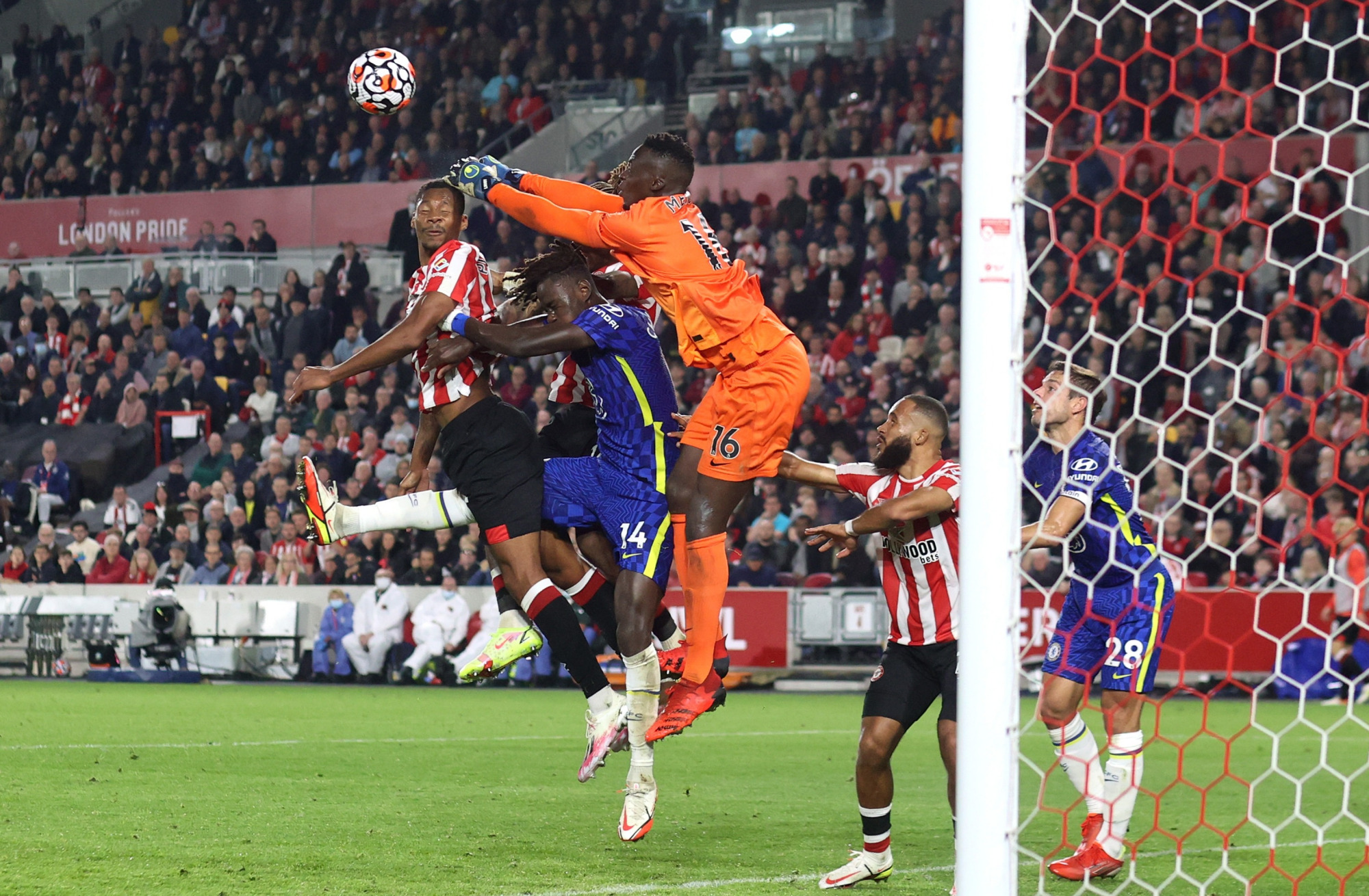 欧篮联赛程吃紧，切尔西清晨调整名单，信心回归，临场指挥获称赞(黑豹乐队最经典的十首歌)