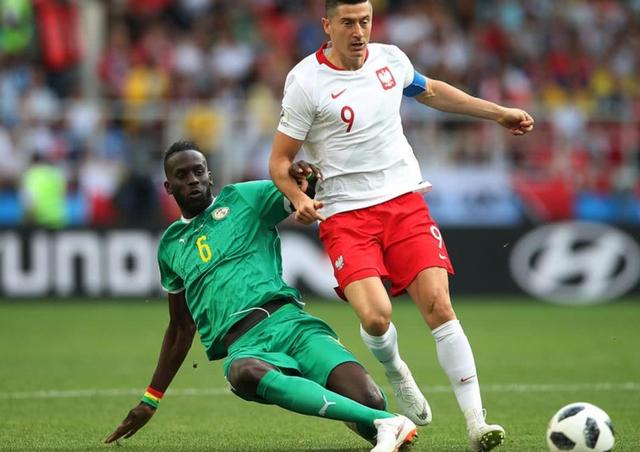 九游娱乐-包含莱万多夫斯基遭遇十五连败,日本队教练面临压力!的词条